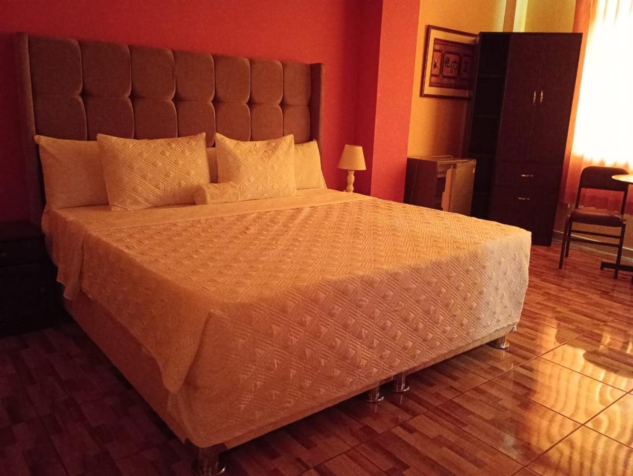 Madison Suite Tacna Extérieur photo